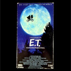 E.T. The Extra-Terrestrial VHS Tape  Steven Spielberg Film